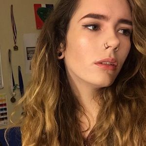 Meet your Posher, Casey